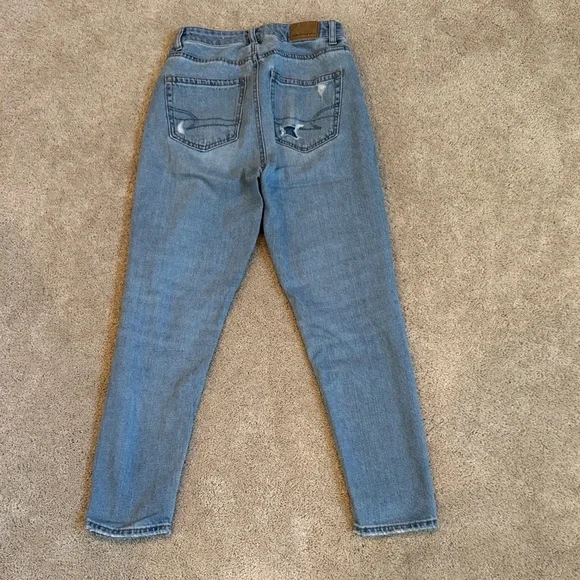 American Eagle Outfitters Light Blue Boyfriend Jeans - Picture 2 of 5